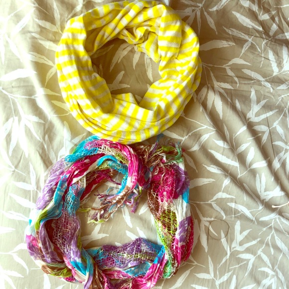 American Eagle Scarf Bundle - Picture 1 of 3
